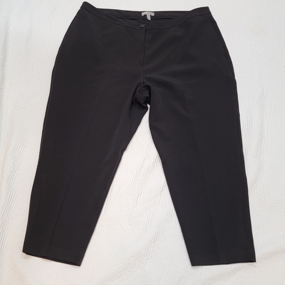 ASOS women's cropped trousers. - Picture 1 of 8